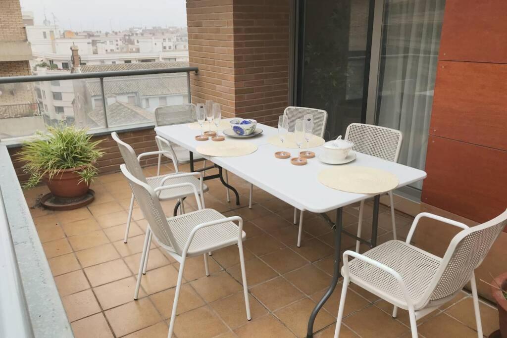 Ferienwohnung Piso Amplio Y Equipado En El Centro De Tudela. Exterior foto